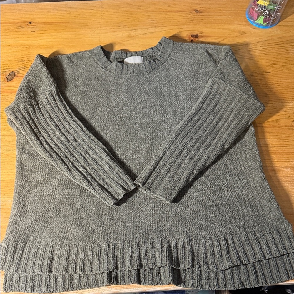 🌺 Cynthia Rowley Olive Chenile Crew Neck Sweater Large.